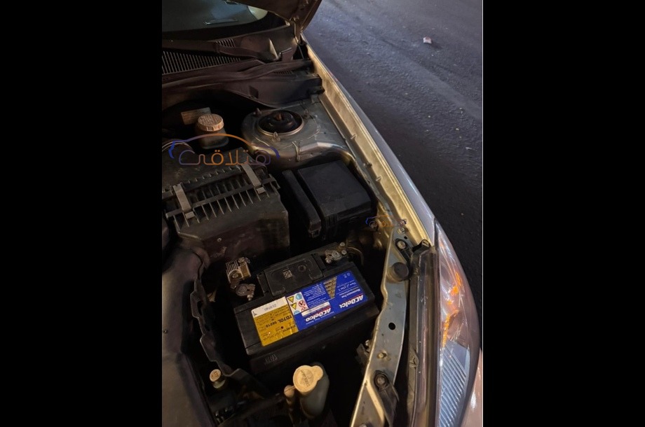 Lancer Puma Mitsubishi رمادي