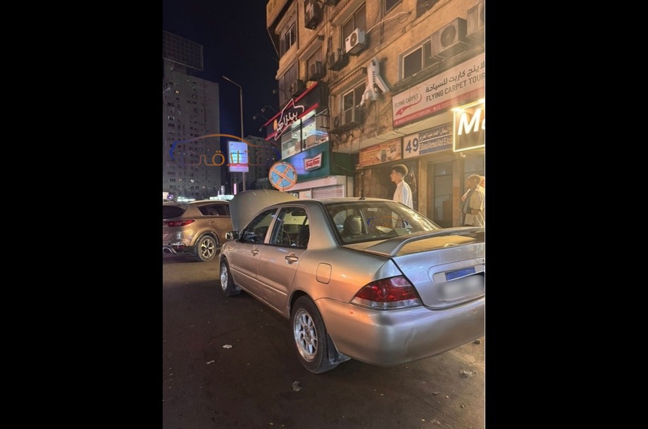 Lancer Puma Mitsubishi رمادي