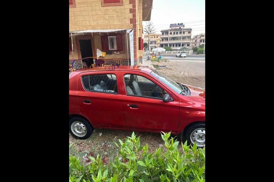 Alto Suzuki احمر