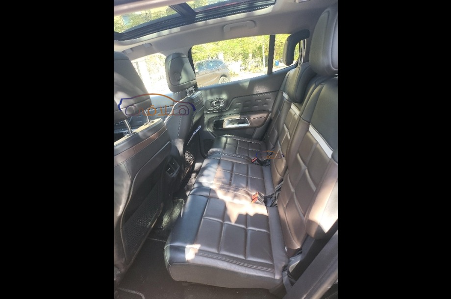 C5 Aircross Citroën أسود