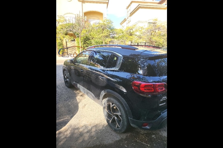C5 Aircross Citroën أسود