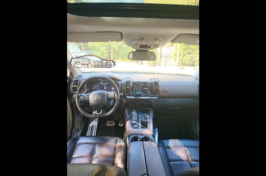 C5 Aircross Citroën أسود