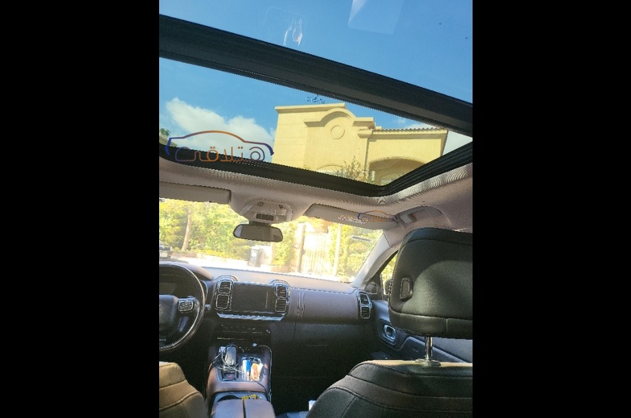 C5 Aircross Citroën أسود