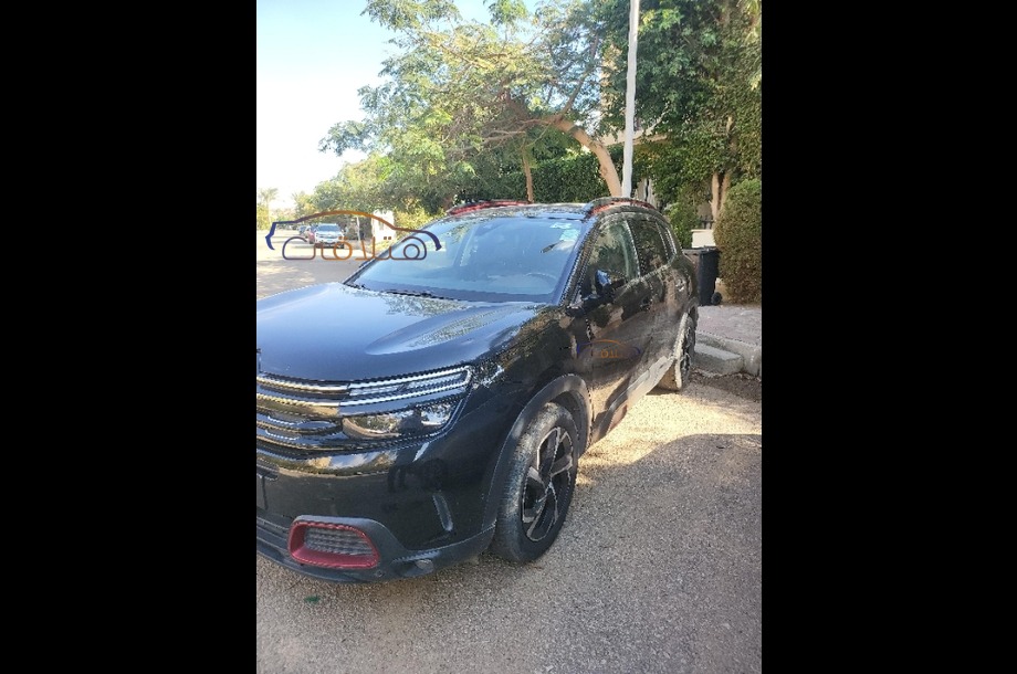 C5 Aircross Citroën أسود