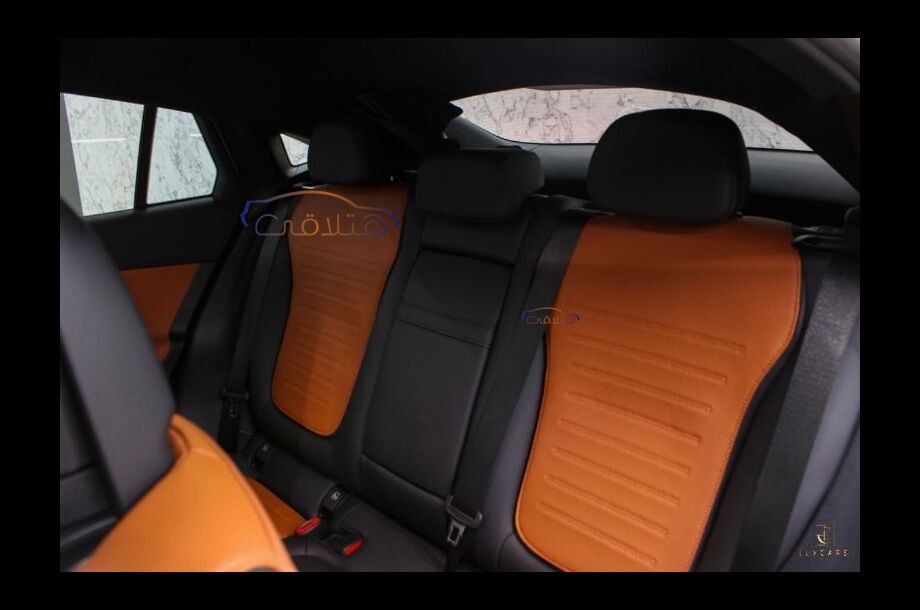 GLC 300 Mercedes Gold