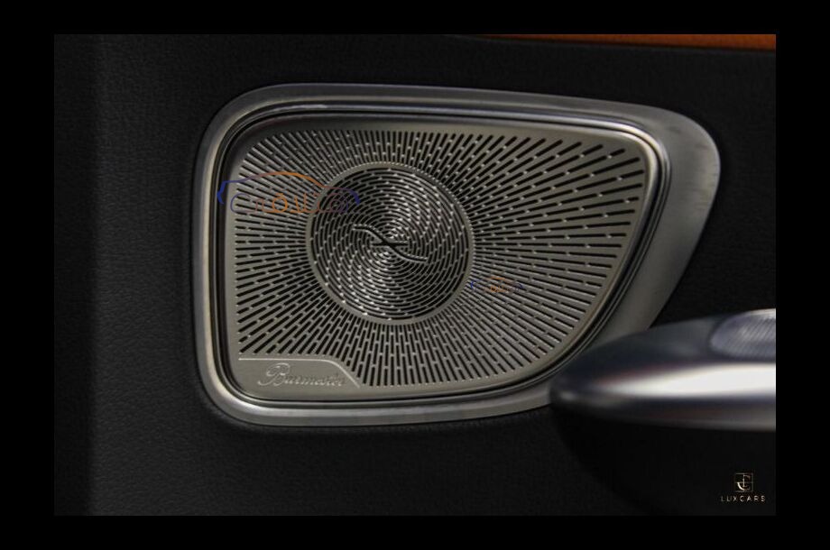 GLC 300 Mercedes Gold