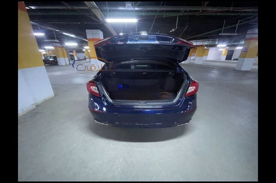 Accord Honda الأزرق الداكن