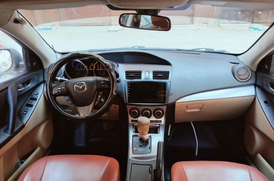 Mazda 3 Mazda أسود