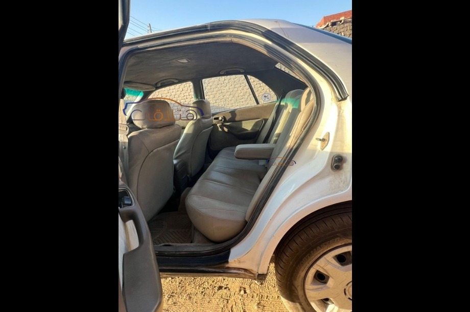 Corolla Toyota White