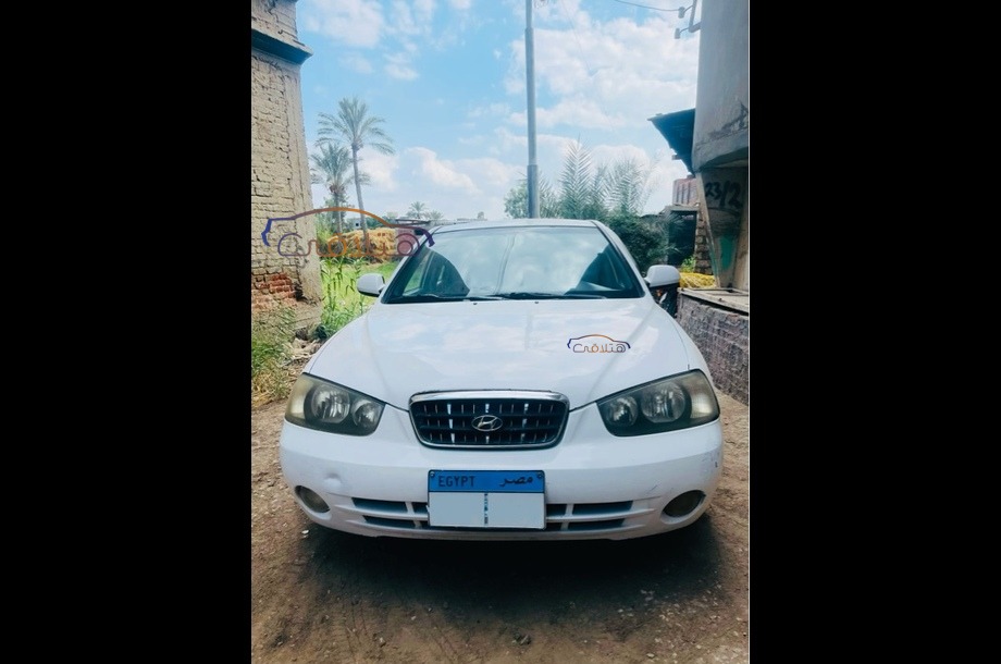 Avante Hyundai أبيض