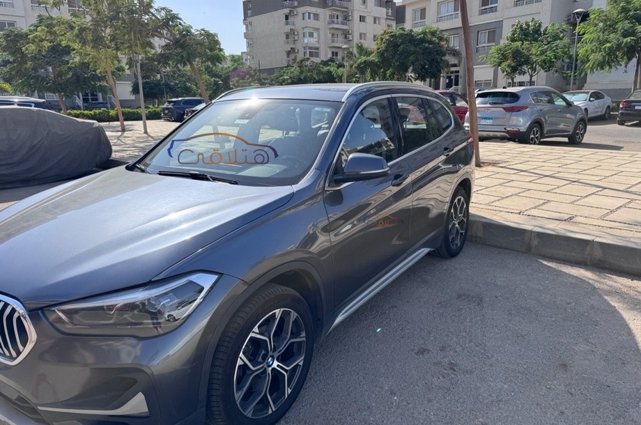 X1 BMW فضي