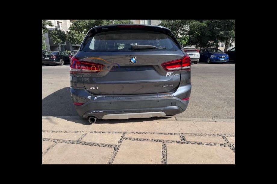 X1 BMW فضي
