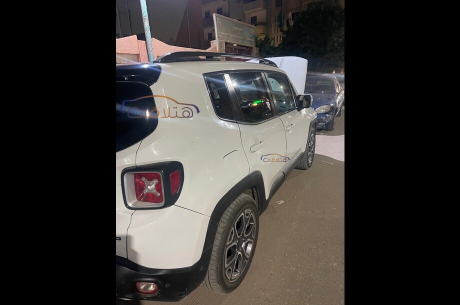 Renegade Jeep أبيض