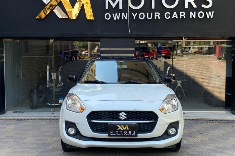 Swift Suzuki أبيض