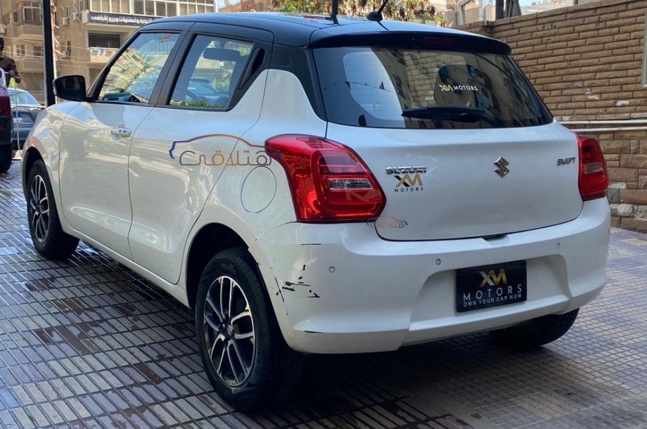 Swift Suzuki أبيض