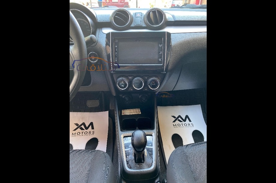 Swift Suzuki أبيض