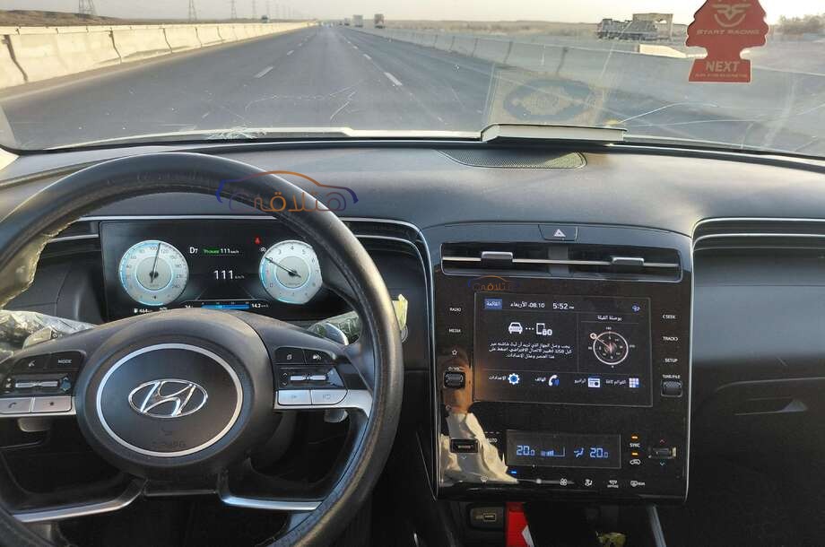 Tucson Hyundai White