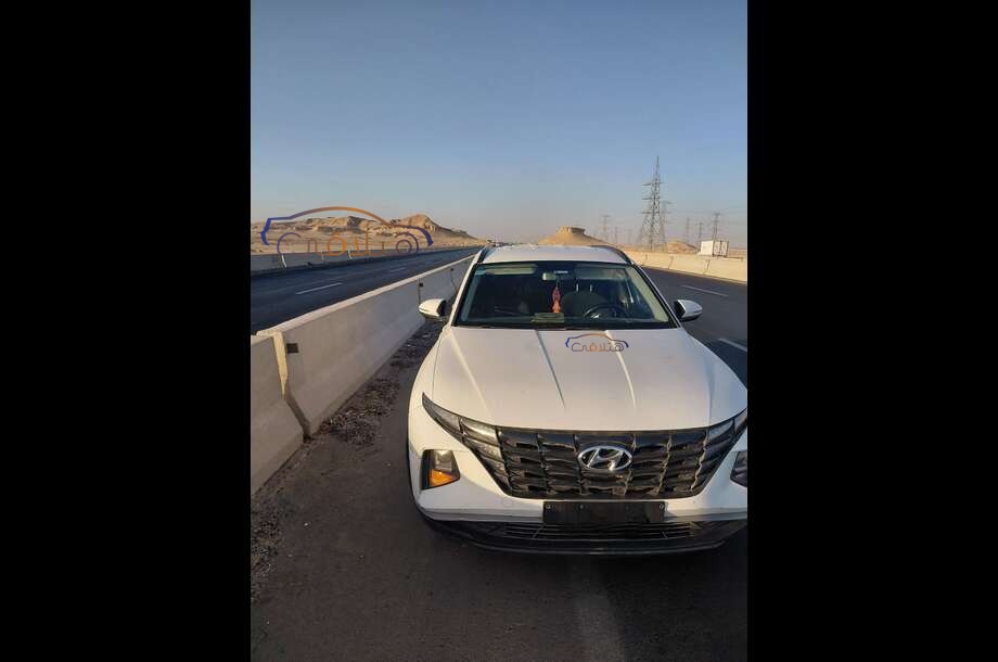 Tucson Hyundai White