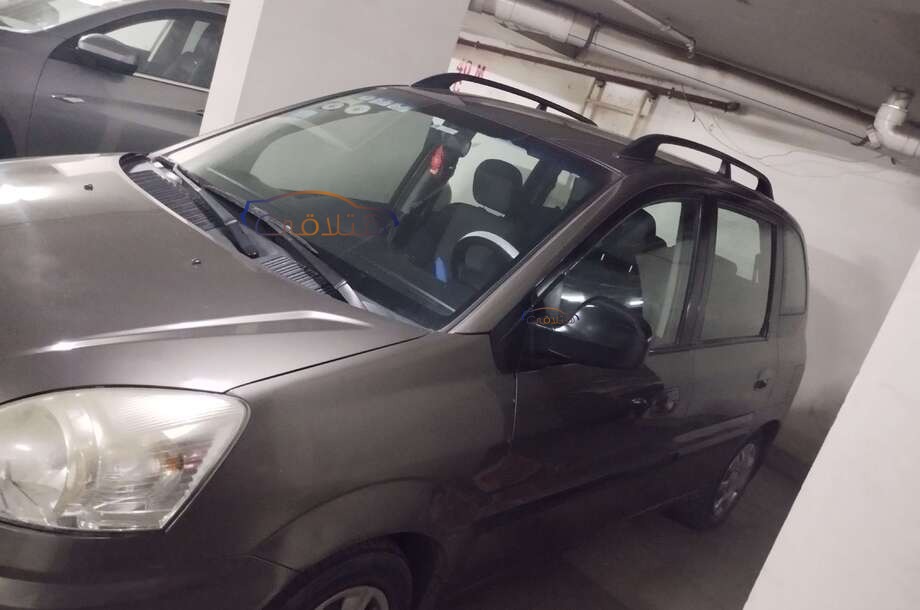 Matrix Hyundai بني