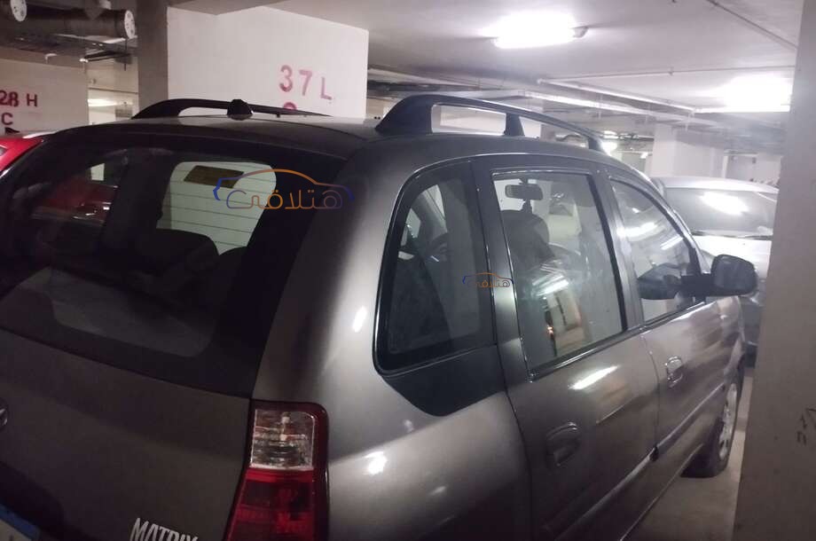 Matrix Hyundai بني