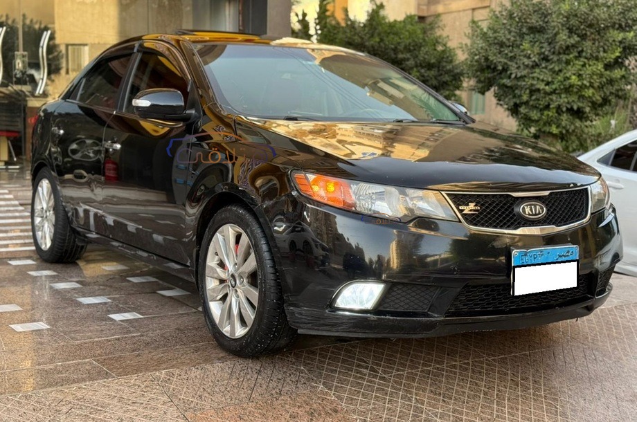 Cerato Kia أسود