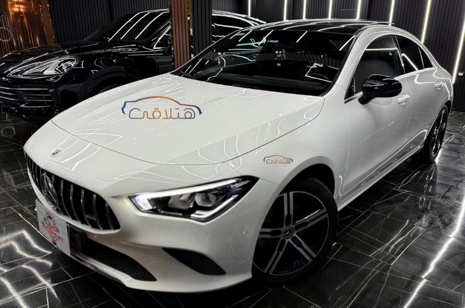 CLA 200 Mercedes أبيض
