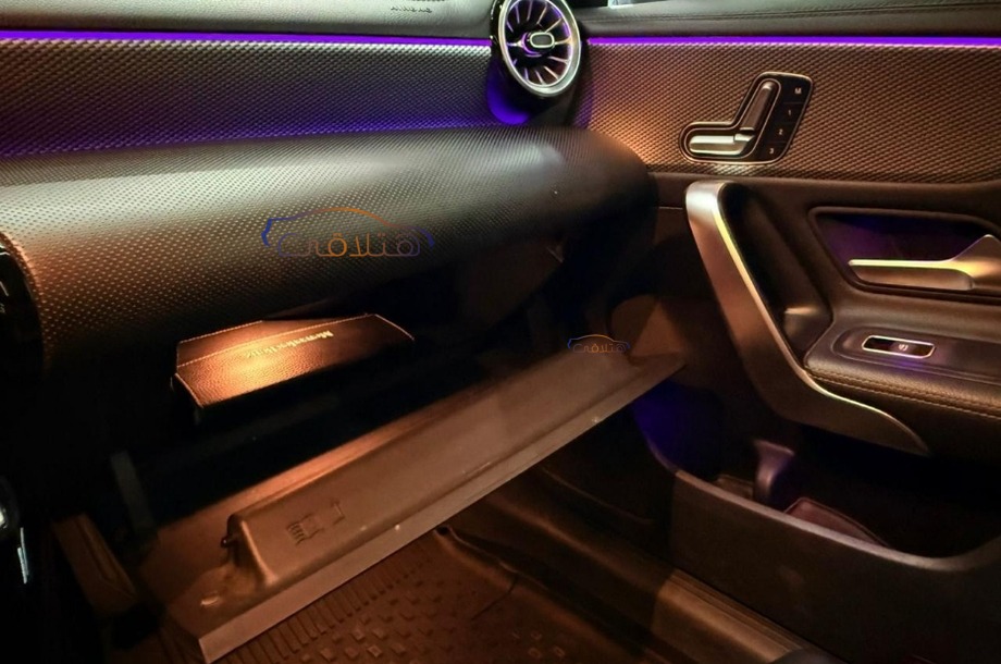 CLA 200 Mercedes أبيض