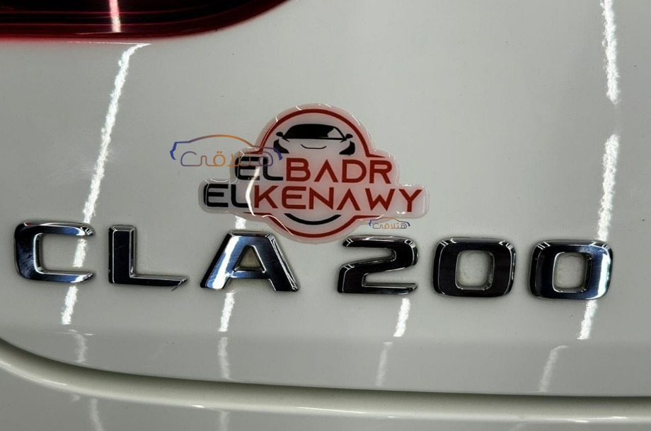 CLA 200 Mercedes أبيض