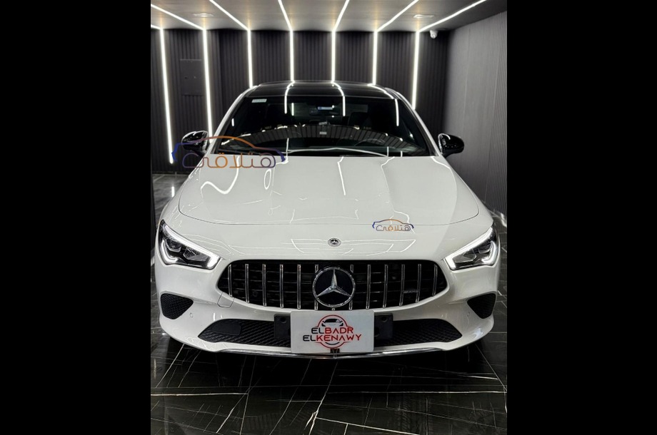 CLA 200 Mercedes أبيض