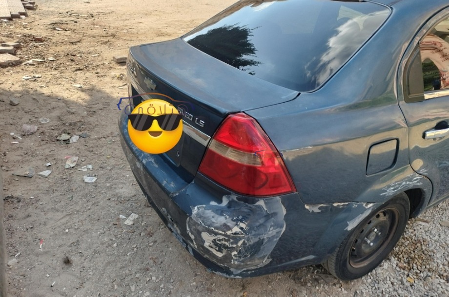 Aveo Chevrolet الأزرق الداكن