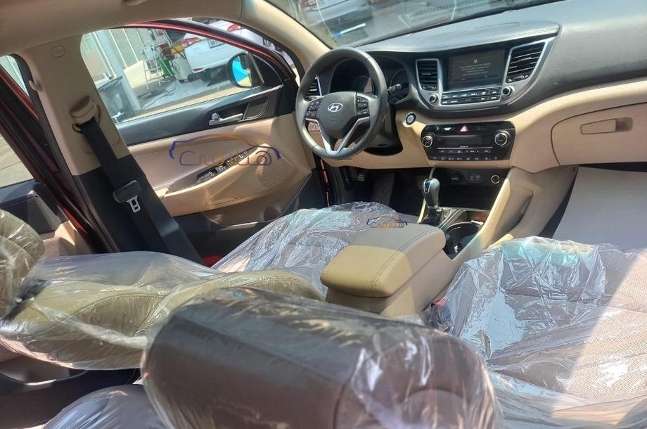 Tucson Turbo Hyundai Dark red