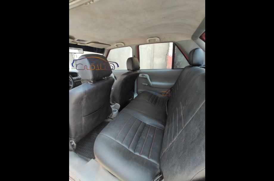 Felicia Skoda احمر