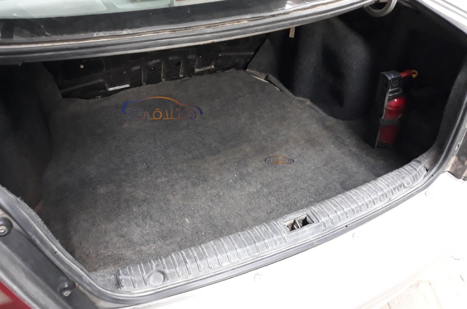 Nubira 2 Daewoo فضي