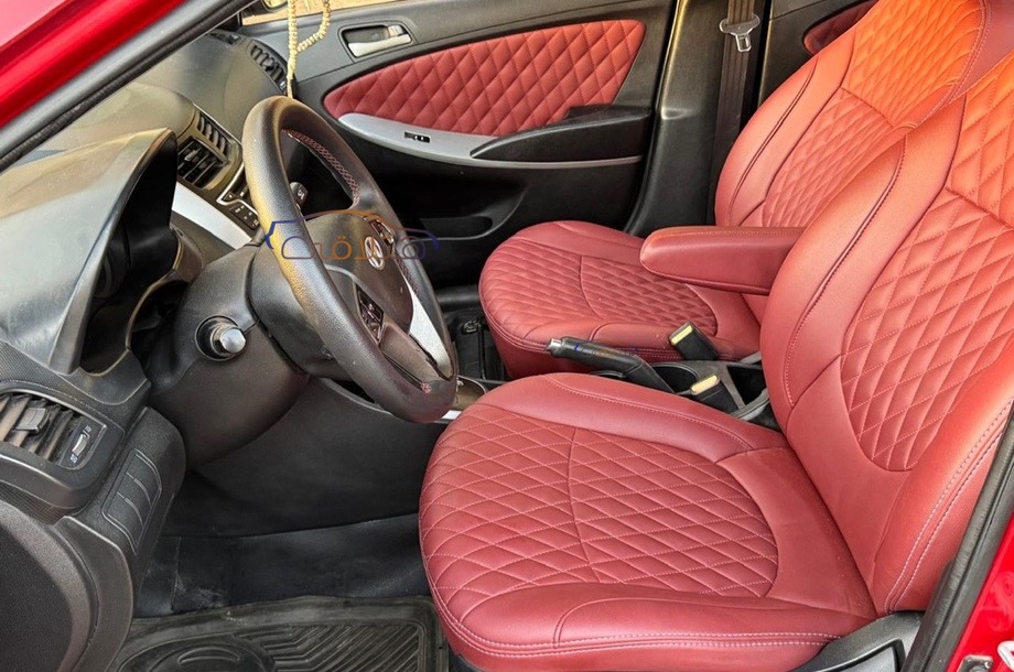 Accent RB Hyundai احمر