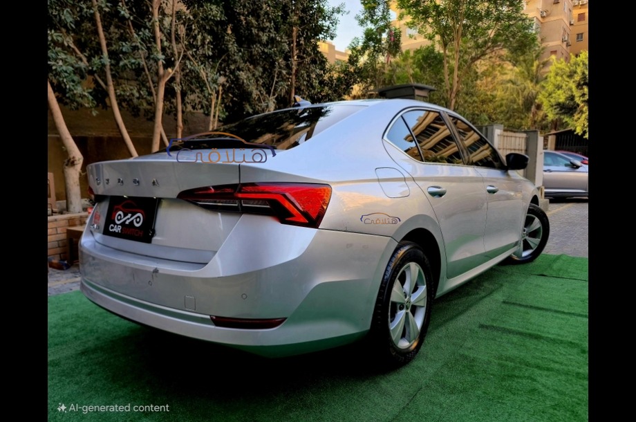 Octavia A8 Skoda فضي