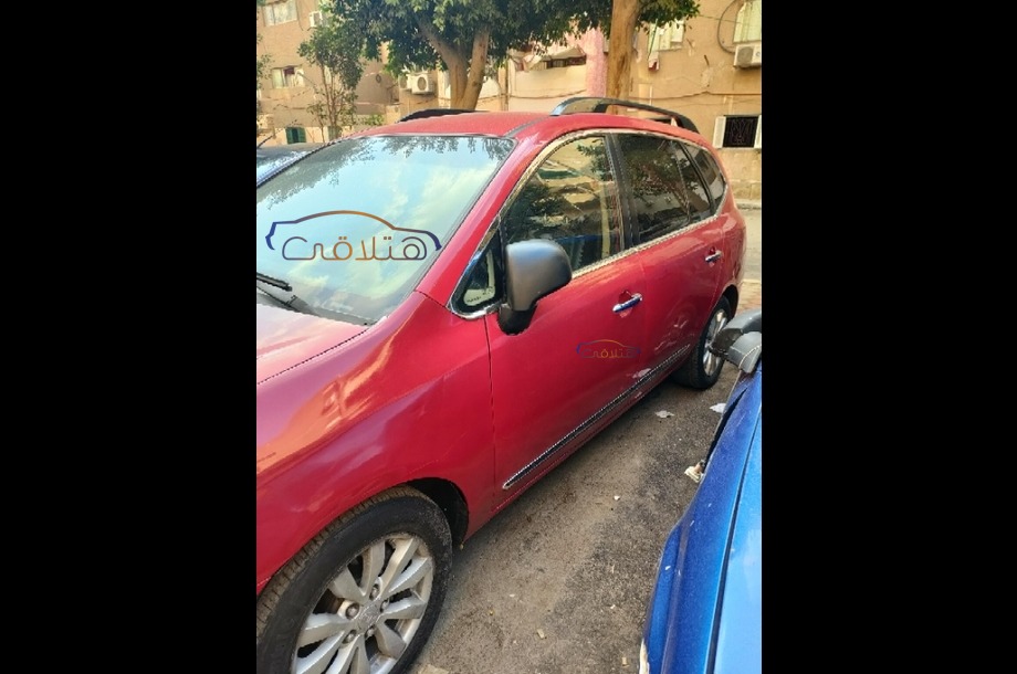 Carens Kia Red