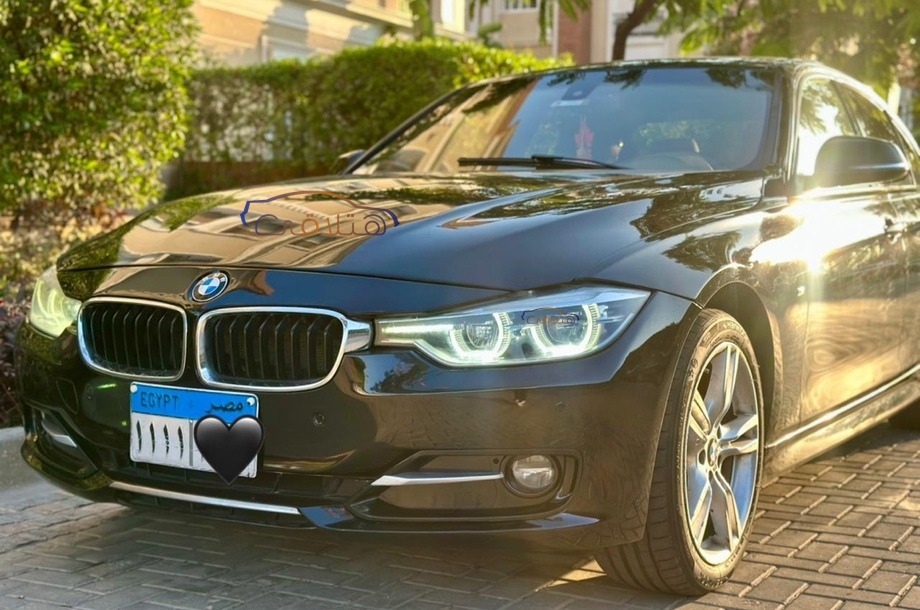 320 BMW Black