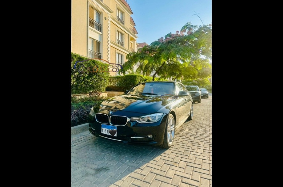 320 BMW Black
