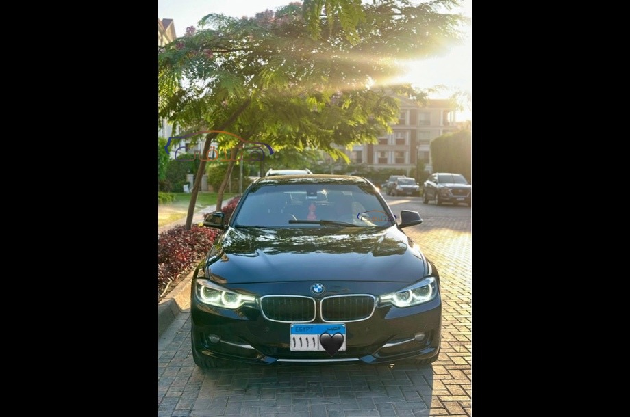 320 BMW Black