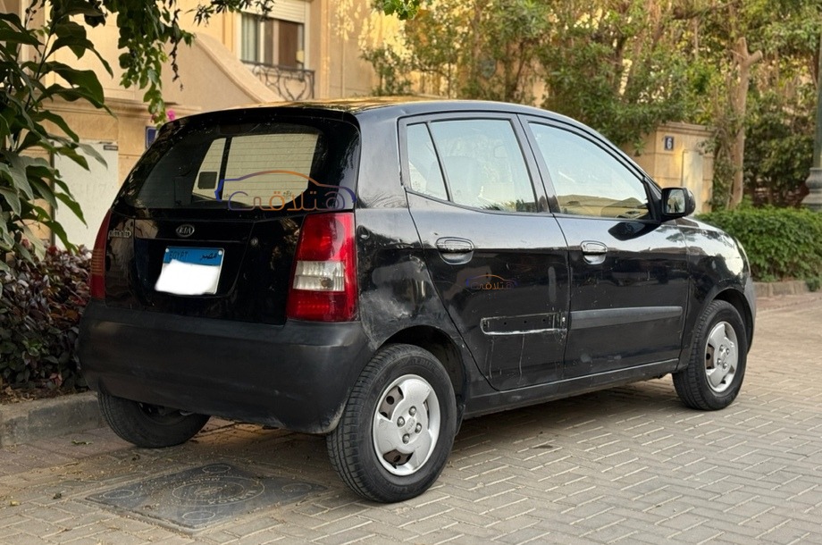 Picanto Kia أسود