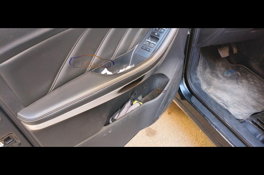 Tiggo 7 Chery أسود