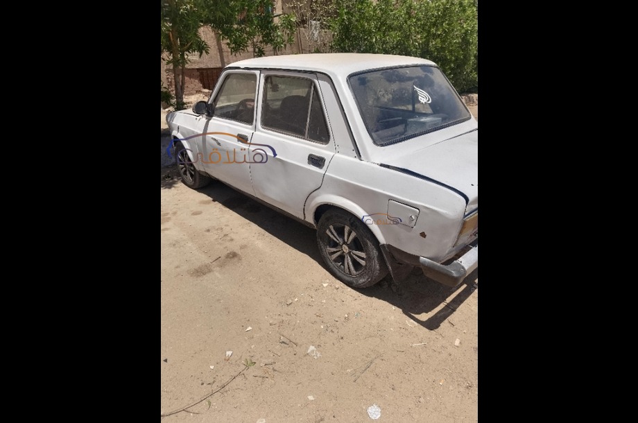 128 Fiat أبيض