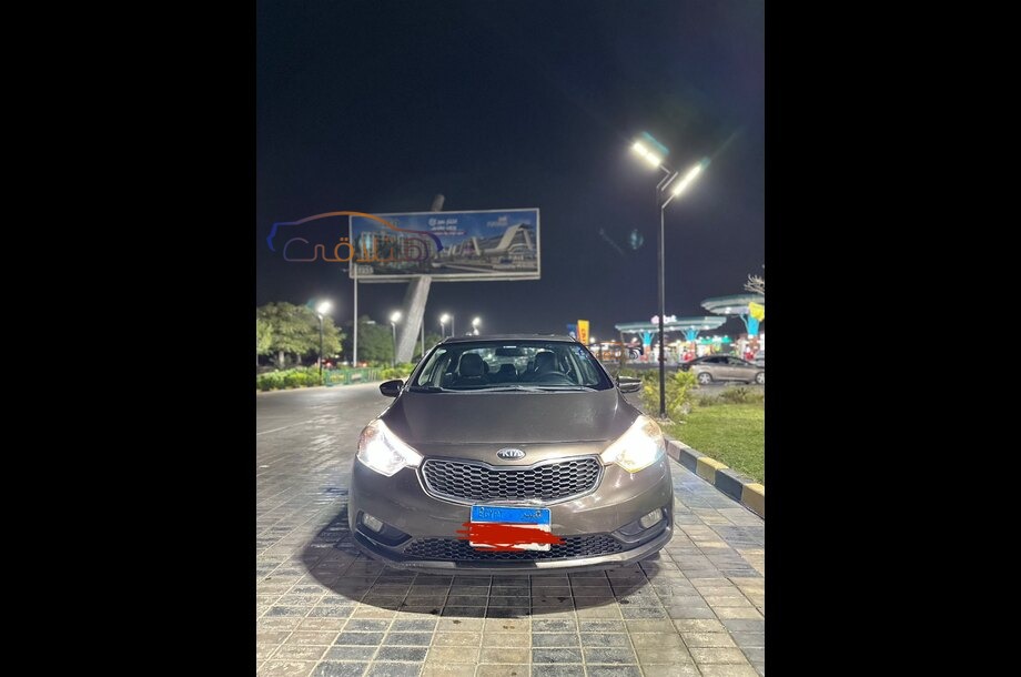 Cerato Kia برونزي