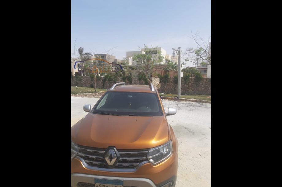 Duster Renault برتقالى