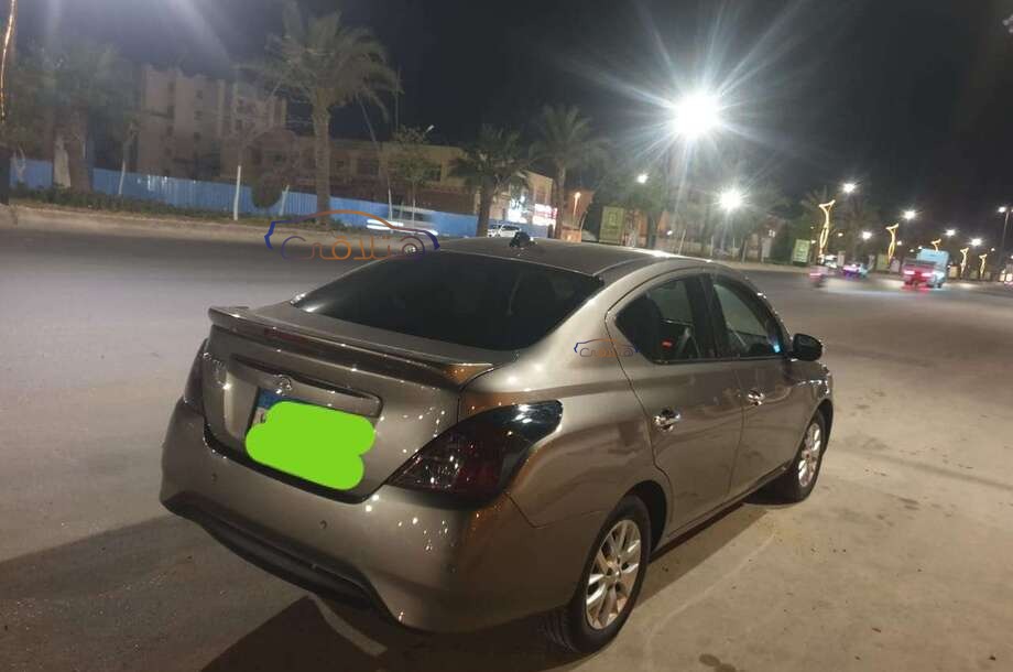 Sunny Nissan برونزي