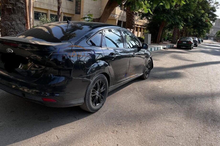 Focus Ford Black