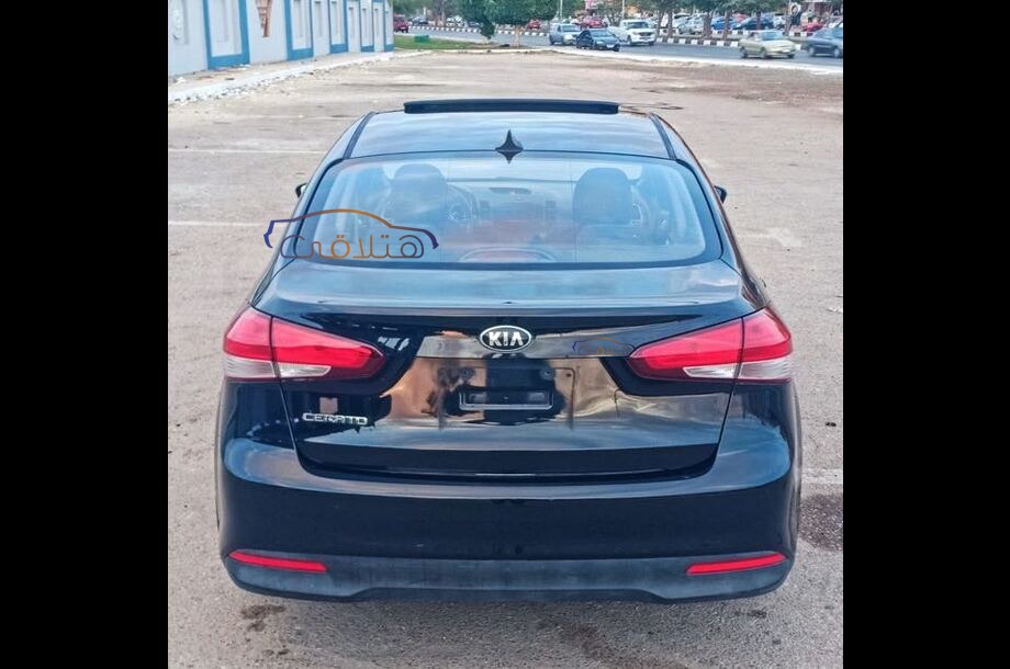 Cerato Kia أسود