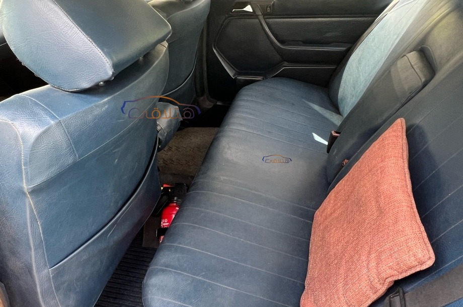 200 Mercedes أبيض