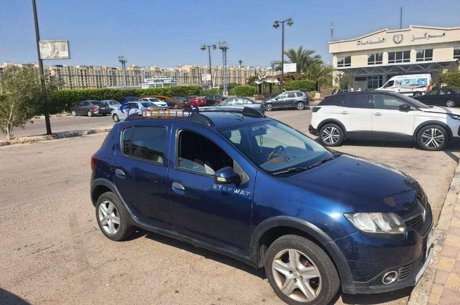 Sandero Step Way Renault أزرق