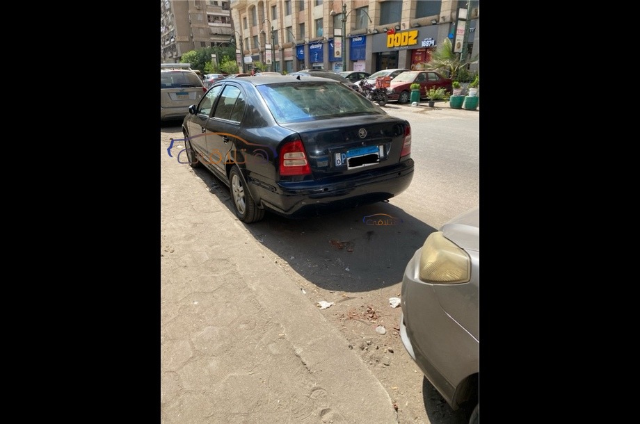 Octavia A4 Skoda أسود